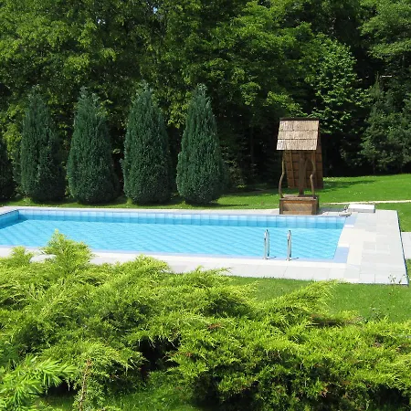 Club Visson 4* Kostryna